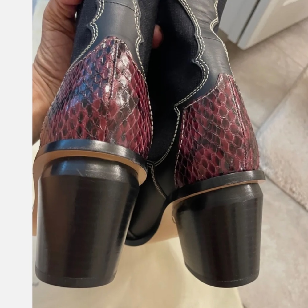 NEW!  FENDI Black Cowboy Sock Calf Boot Leather Snakeskin Heart Stitch Size 38 - Picture 6 of 12